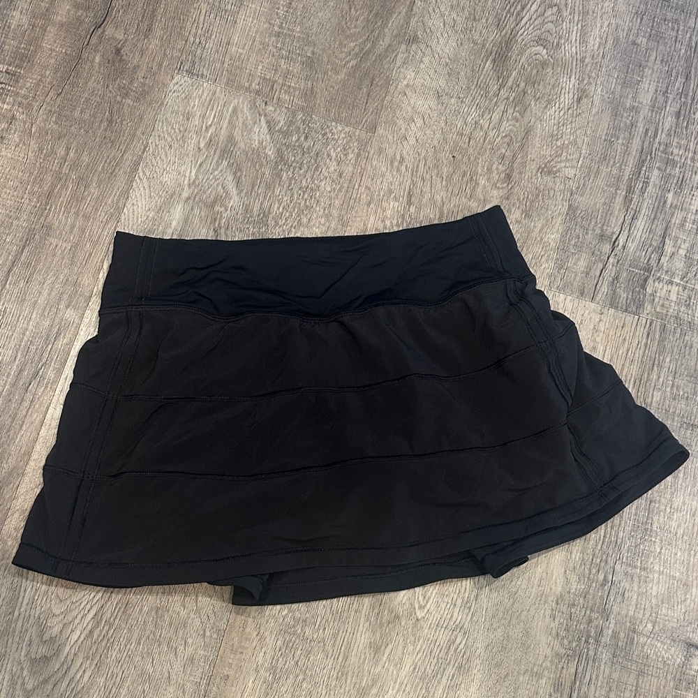 Lululemon black Skort size 4